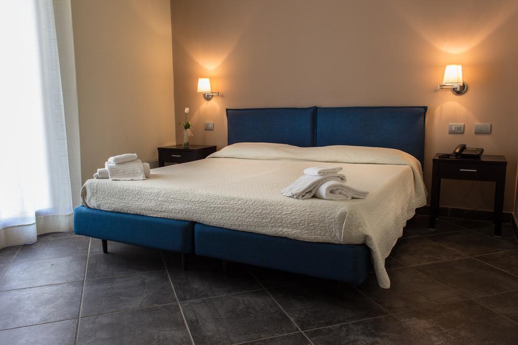 Hotel La Cavalera Augusta Kültér fotó
